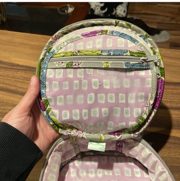 VERA BRADLEY MAKEUP BAG  7 X 6.5 EUC. - Picture 6 of 10